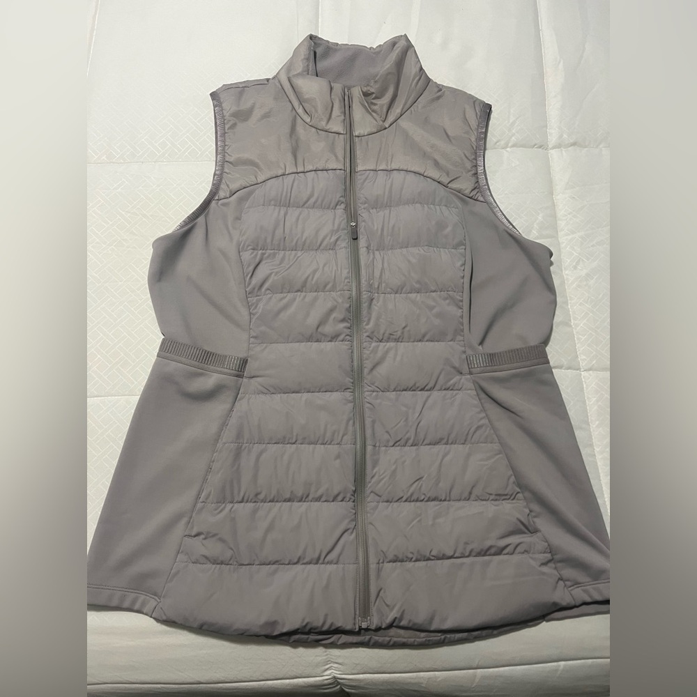 LULULEMON DOWN FOR IT ALL SMOKY GREY VEST SIZE 14